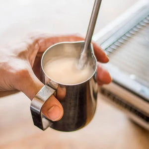 Jarro de leite - Barista e Espresso