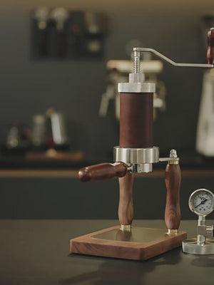 Aleman Nomad Hybrid Máquina de Café Expresso Portátil | Manivela e Pneumática 2 em 1