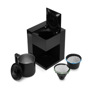 Máquina de café preta para preparação manual com precisão, com acessórios para filtro e jarra, parte de Novidades, EspressoGear, tudo sobre café.