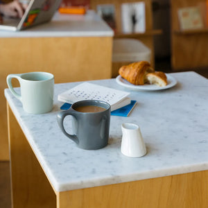 Leiteira de porcelana Lino 1oz