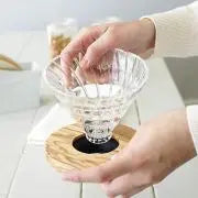 Coador de Café de Vidro V60 01 - Madeira de Oliveira HARIO